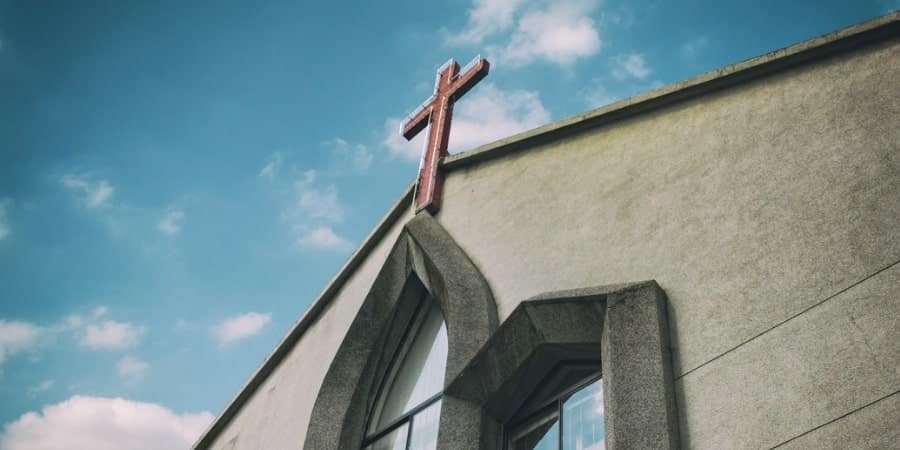 Foto de uma Igreja para ilustrar o controle patrimonial destinado para essas organizações